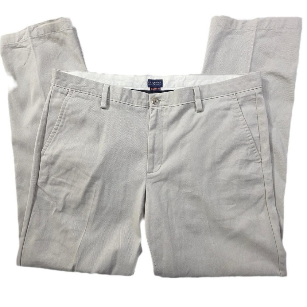 Dockers Pants Mens 38W x 32L Khaki Straight Fit Chino Stretch Casual 29712-0000